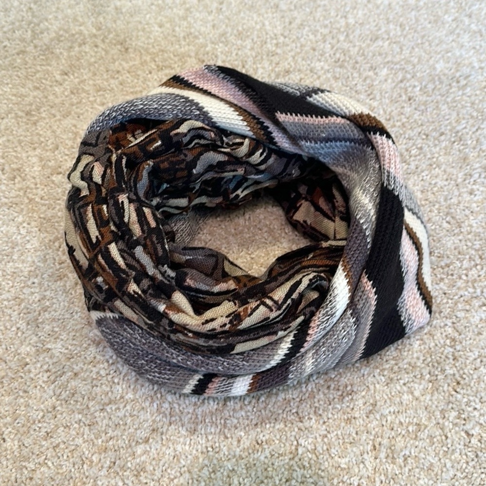 Cynthia Rowley knit infinity scarf